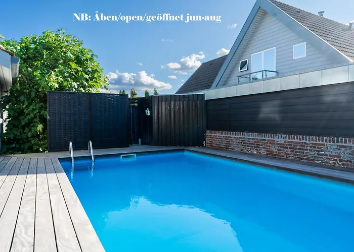 Apartment Idyllic Living Near
